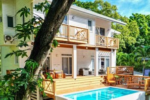 Exterior - Beautiful home, easy 4 min walk to best of West Bay Beach  (West Bay, Roatan)