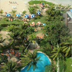 Design Studio, 2 Twin Beds | Pool | Outdoor pool