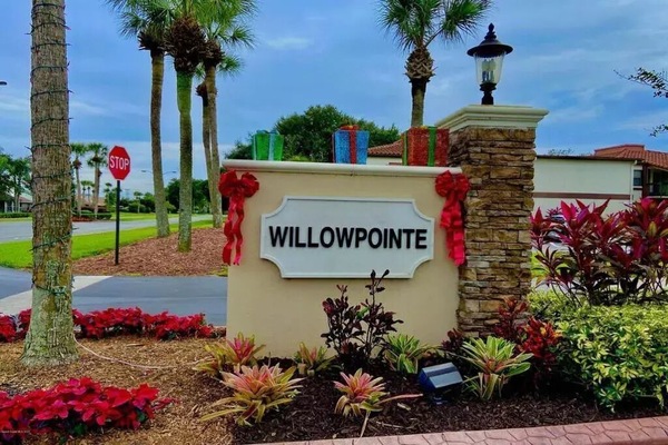 Entrance to our condo area, Willowpointe.
