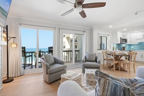 TV, books - Oceanfront, By 30A, Pool, Sauna, Boat Slips FREE! (Panama City Beach)