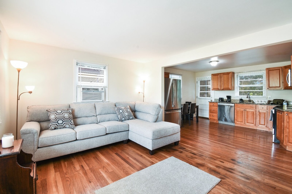 Entire lovely & private first floor unit