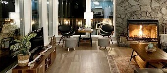 Bright and Cozy Cabin in Blue Lake Springs