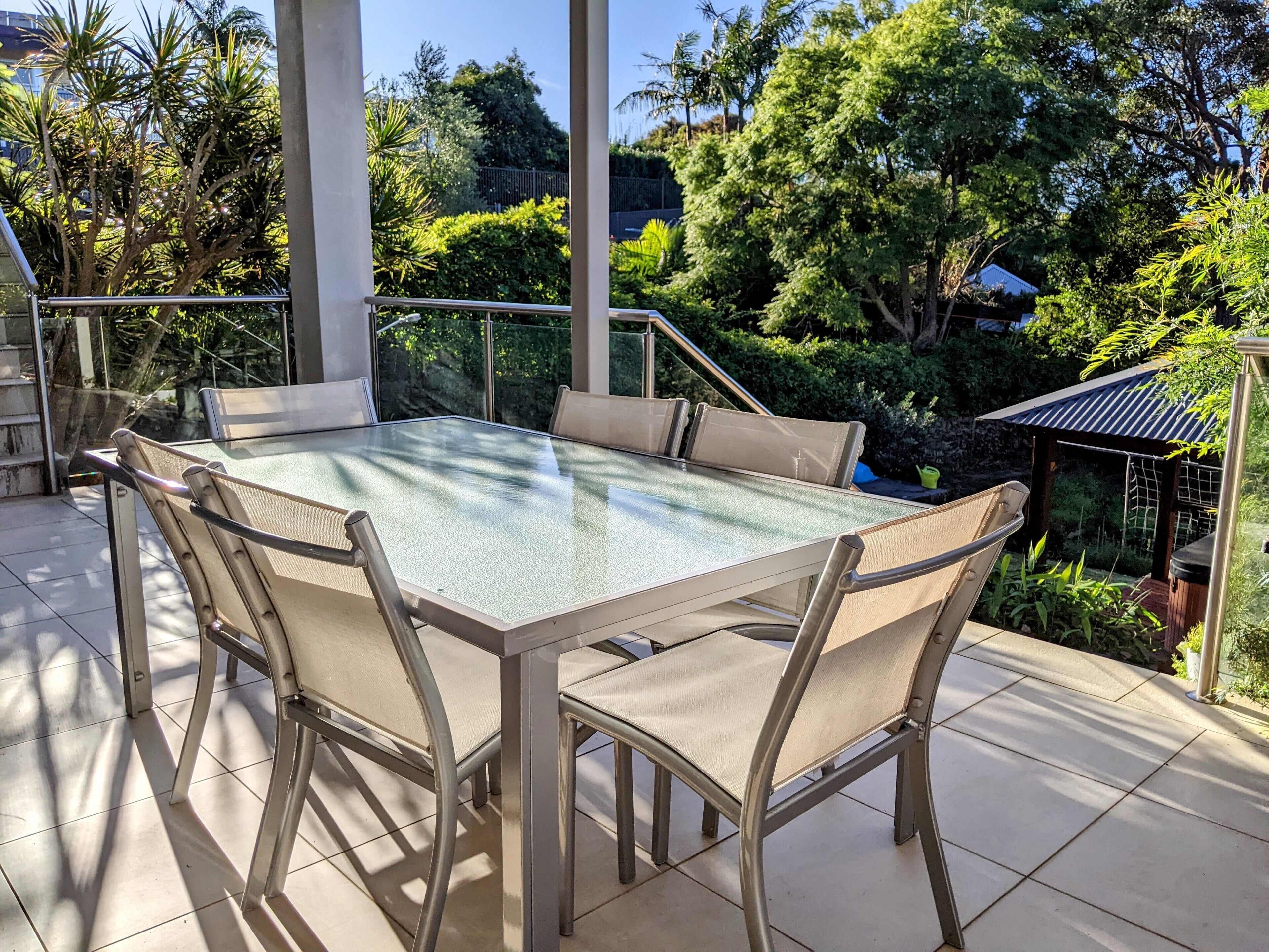Sunny Spacious Suite with Pool + Spa - close to Manly Beach — image 7