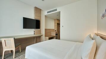 Kamar Double Deluks | Brankas, tirai kedap cahaya, kedap suara, dan setrika/meja setrika