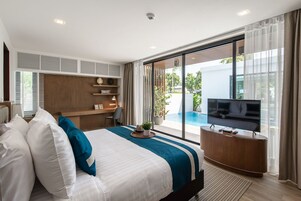 3 habitaciones, caja de seguridad en la habitación y escritorio 