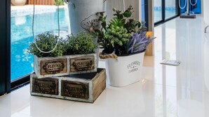 3 soverom, safe på rommet, skrivebord og strykejern/-brett