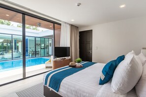 3 bedrooms, in-room safe, desk, iron/ironing board - Movenpick Pool Villa's 1FL (Sattahip)