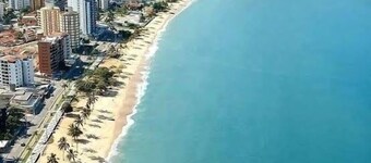 Desfrute bons momentos a beira mar.