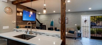 Pool / Townhouse / 2 BR 1 BA / Hikers Welcome