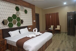 高档床上用品、免费 WiFi、床单