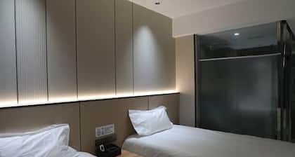 Lejia Hotel (Bazhou Shengfang International Furniture Expo City)