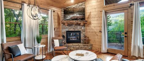 Smart TV, fireplace