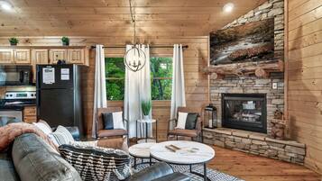 Smart TV y chimenea