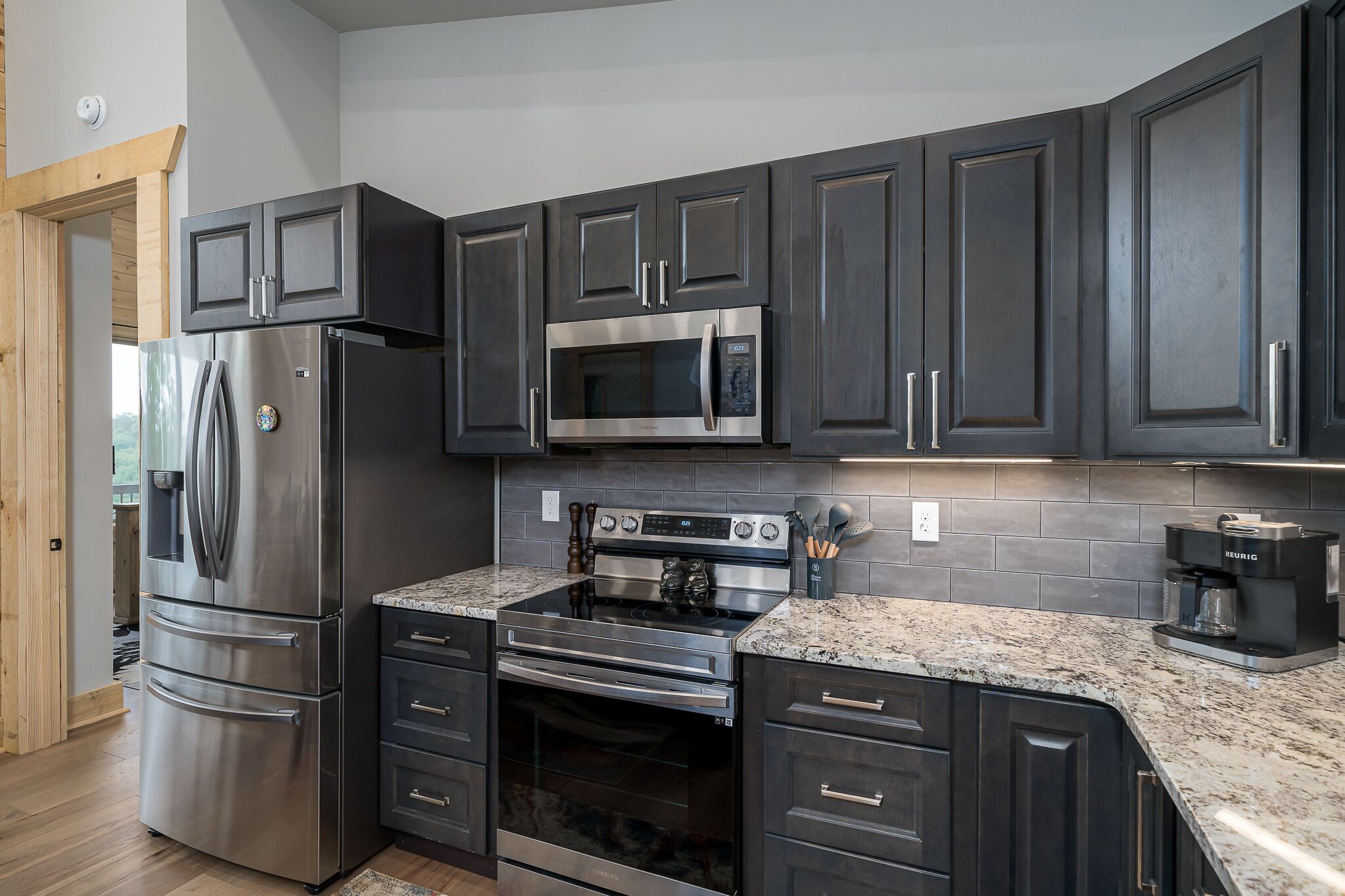 7p salt water Hot Tub/New construction/Amazing view