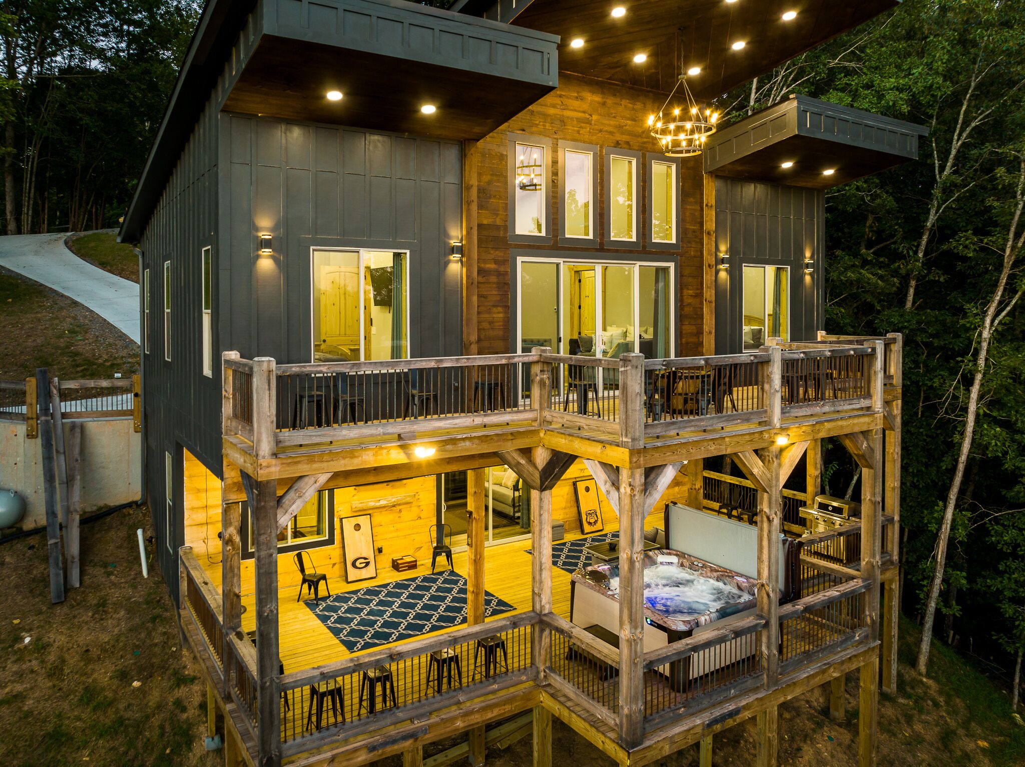 7p salt water Hot Tub/New construction/Amazing view