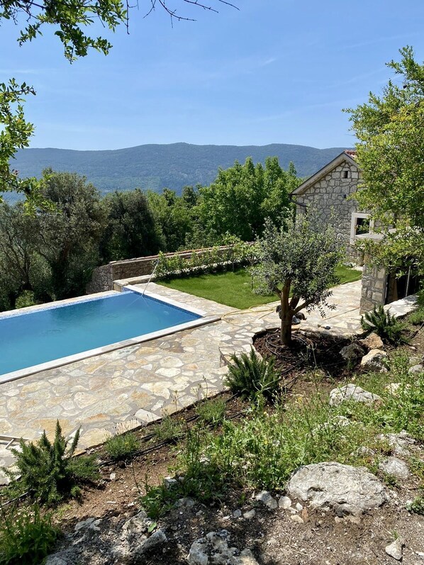 Alberca al aire libre 