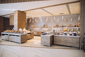 Petit déjeuner continental compris tous les jours