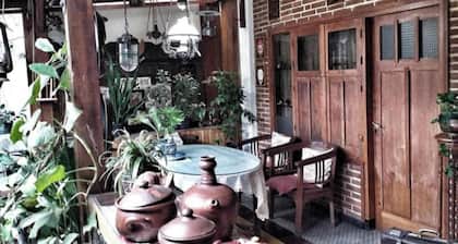 Room-villas in Batu Indonesia Homestay