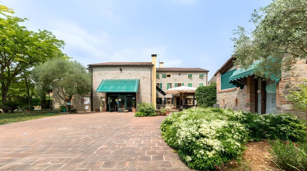 Exterior - Agriturismo La Buona Terra Bio (Cervarese Santa Croce)