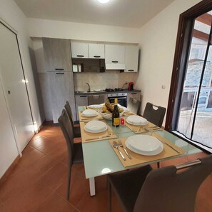 Villa, 2 Schlafzimmer, barrierefrei, Balkon | Innenbereich