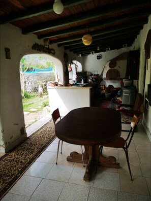 Outdoor dining