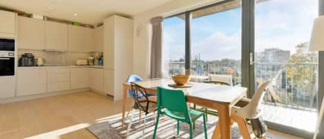 Apartament, 3 dormitoris, accessible, balcó | Menjador