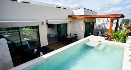 Blue Luxury La Veleta