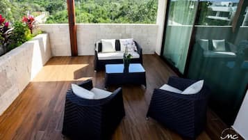 Apartment, 2 Bedrooms, Private Pool | Terrace/patio