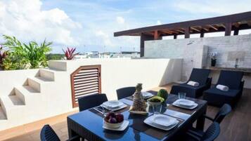 Apartment, 2 Bedrooms, Private Pool | Exterior