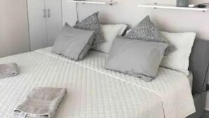 Apartamento, 2 habitaciones, piscina privada | 2 dormitorios y wifi