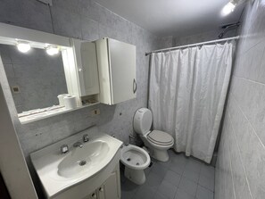 Apartment, 1 Bedroom, Smoking, Balcony | Bathroom amenities | Shampoo - Beautiful Apartment in the Best Area of Congreso (Buenos Aires)