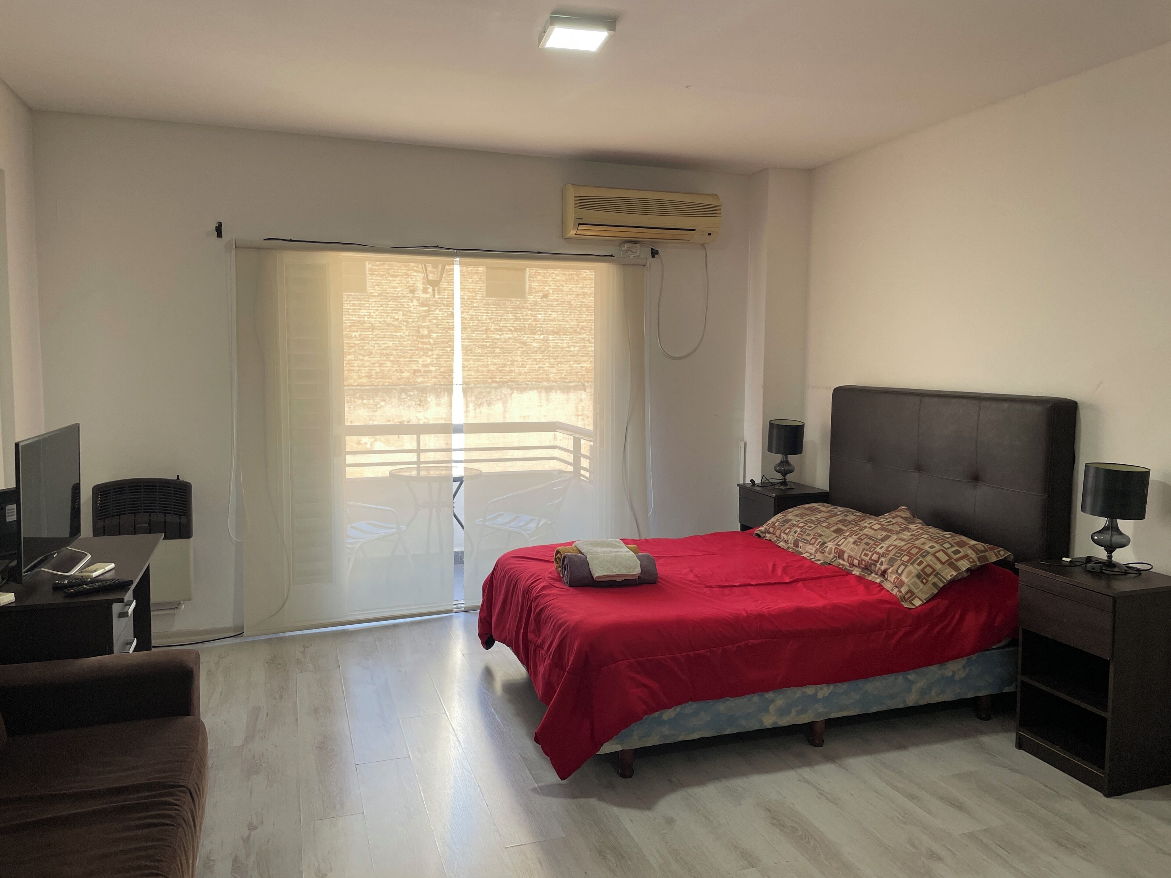 1 slaapkamer, reisbedje, beddengoed