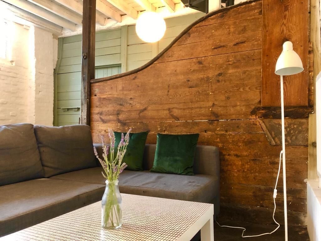 Casa, 2 quartos, varanda | Sala de estar