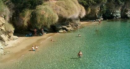 Renia Studios -studio for 2 Pers With a Swimming Pool