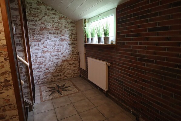 Maison Confort | Salle de bain | SĂšche-cheveux, serviettes fournies