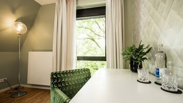 Kamar Double Superior | Area keluarga | Televisi LCD 42-inci dengan saluran TV satelit dan TV