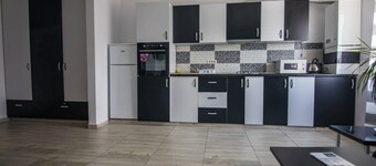 Impeccable 1-bed Studio in Roșu