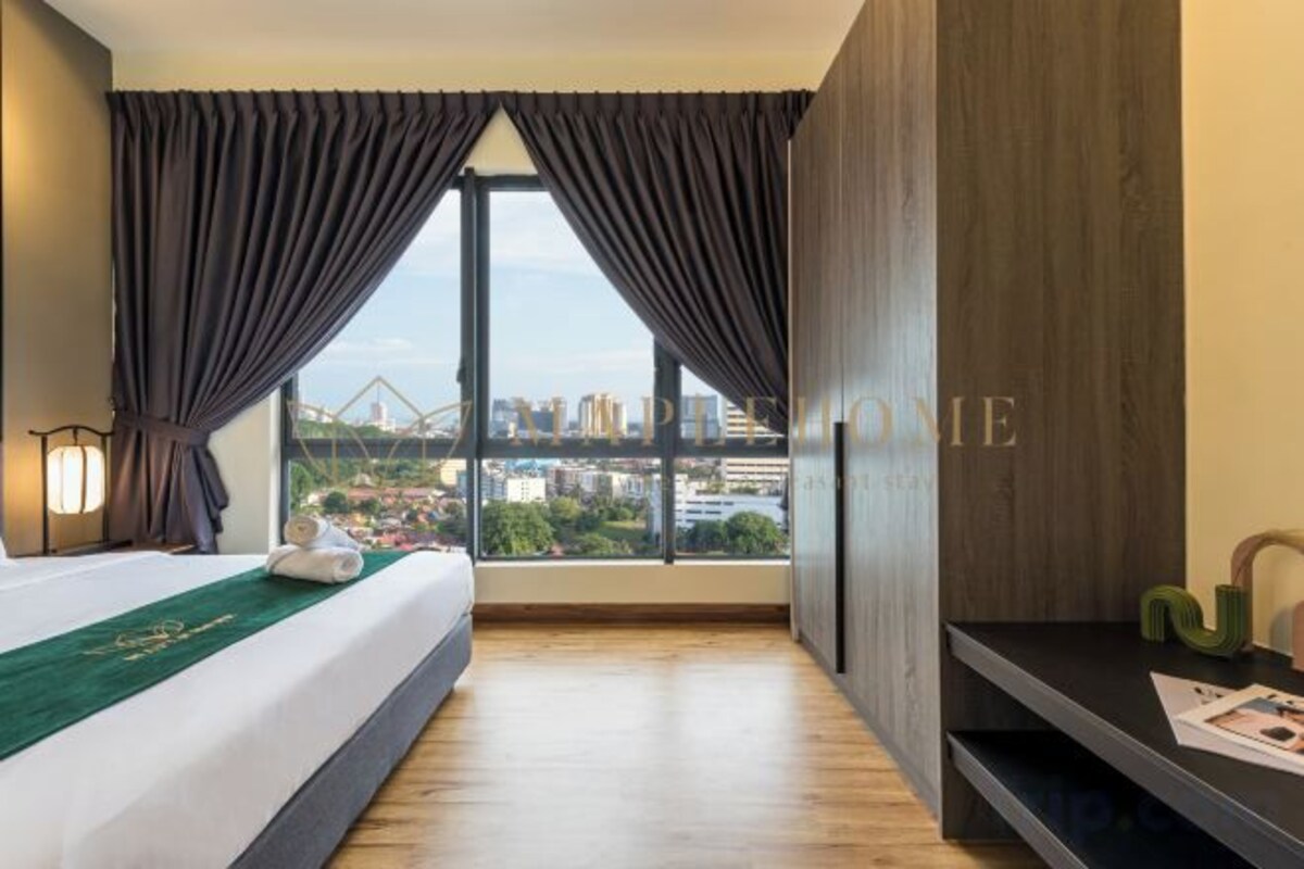 Cortinas opacas, tabla de planchar con plancha, wifi gratis