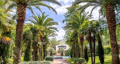 CAMBO LES BAINS: T2 Tranquilo con Terraza y Parking a 15 Min del Centro y Termas