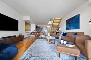 TV - Haven on Seine - Luxury Apartment 3B - Haven on Seine - 3 Bedroom Luxury Apartment overlooking the bay. (Augusta)