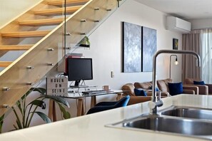 Interior - Haven on Seine - Luxury Apartment 3B - Haven on Seine - 3 Bedroom Luxury Apartment overlooking the bay. (Augusta)