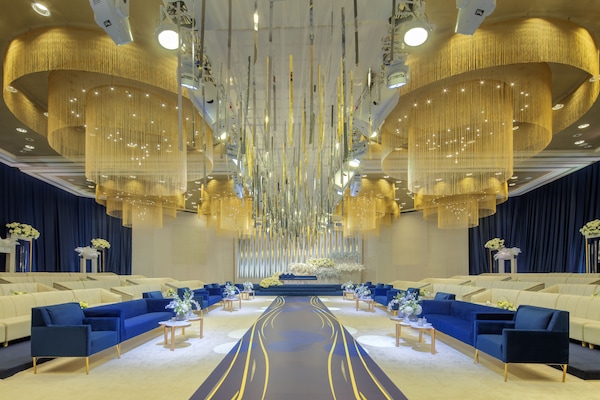 Indoor wedding