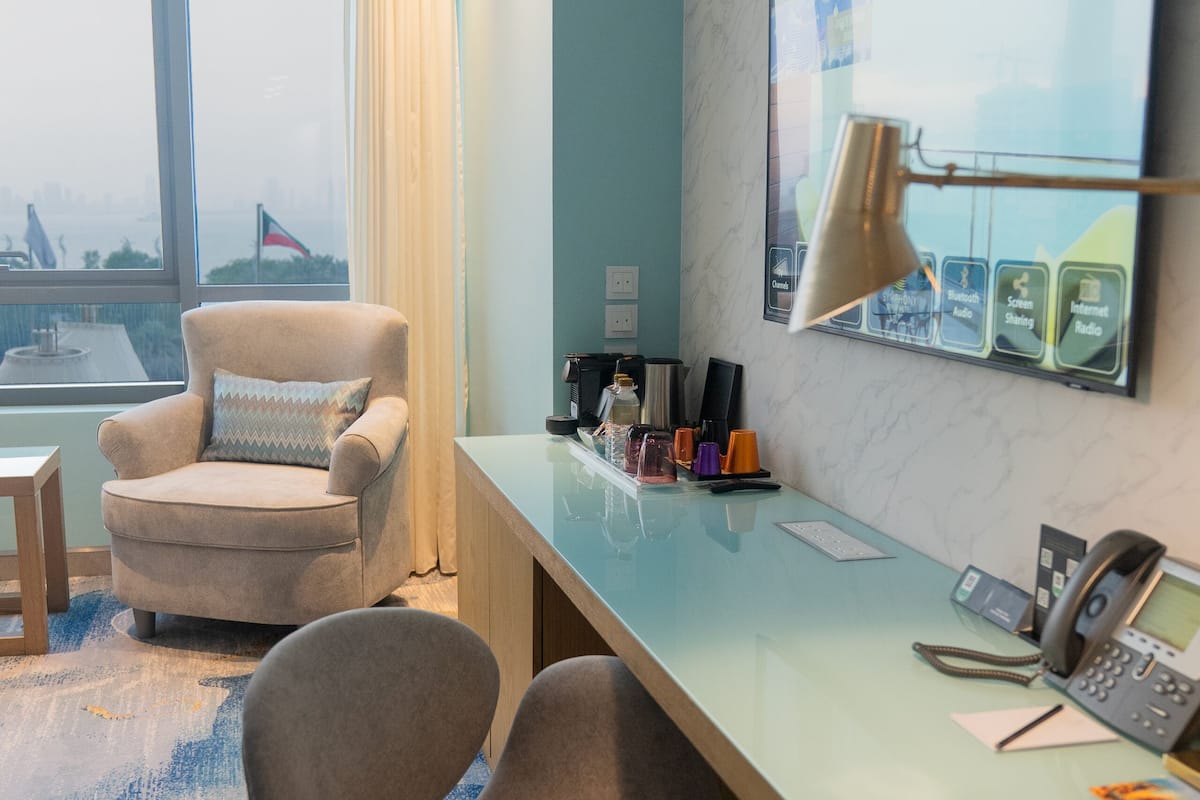 Premium Superior Twin Room | Free minibar, in-room safe, desk, laptop workspace