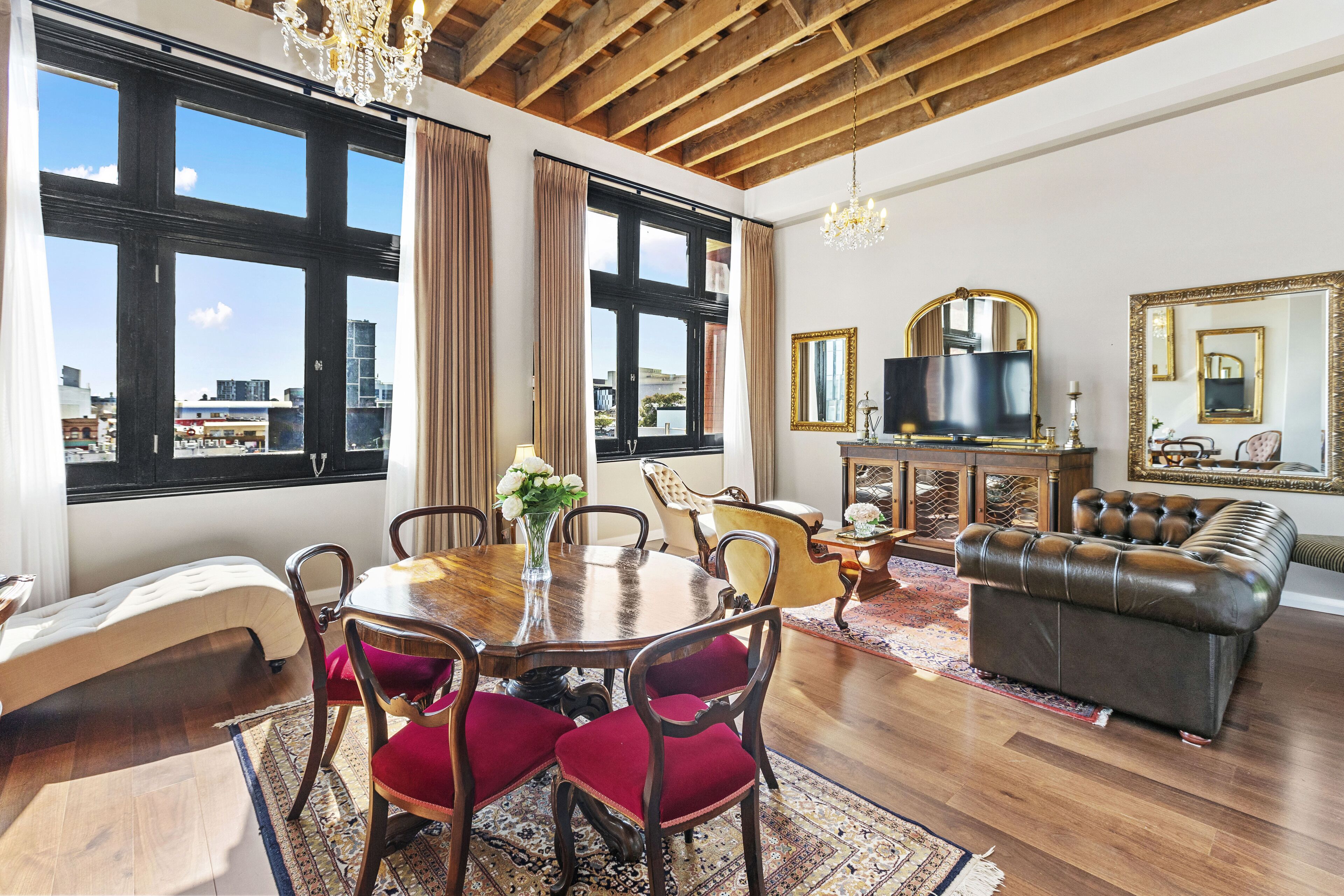 25 New York Style and Elegance Unique Warehouse style with parking