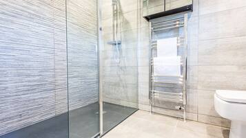 Cabin, Ensuite | Bathroom