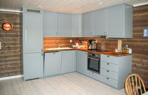 Réfrigérateur, four, plaque de cuisson, lave-vaisselle