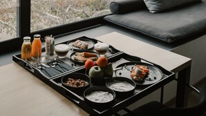 فطور كامل مجانًا يوميًا