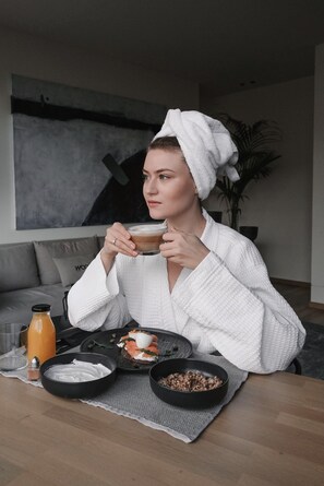 Tägliches inbegriffenes großes Frühstück