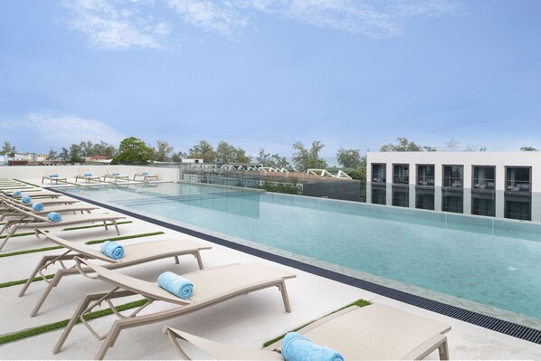 Outdoor pool, sun loungers