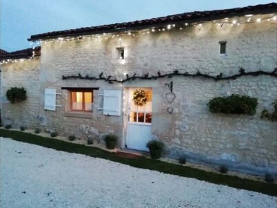 The Fox House, disability access on the Dordogne/Charente border
Quiet retreat  
